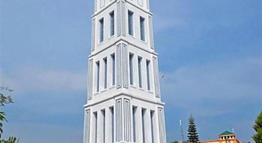 Hotel Benteng Букитинги Екстериор снимка