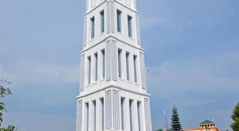 Hotel Benteng Букитинги Екстериор снимка